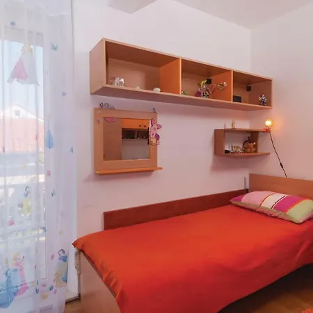 아파트 Three-bedroom In