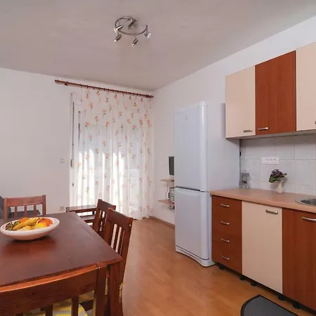 아파트 Three-bedroom In *